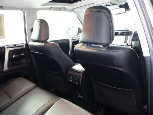 Used 2020 Toyota 4Runner SR5 Premium w/ Moonroof Package AWD/4WD image 47