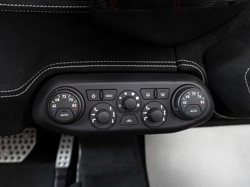 Used 2015 Ferrari 458 Speciale A image 36