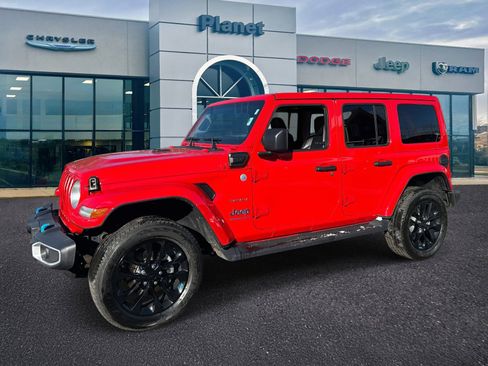 Used 2023 Jeep Wrangler Unlimited Sahara w/ Cold Weather Group image 4