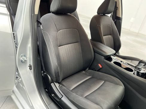 Used 2024 Nissan Altima 2.5 SV AWD/4WD image 25
