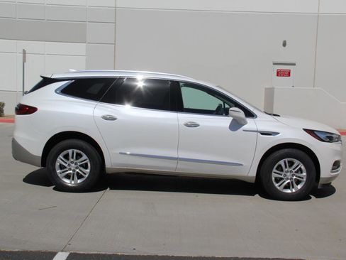 Used 2018 Buick Enclave Premium FWD image 4