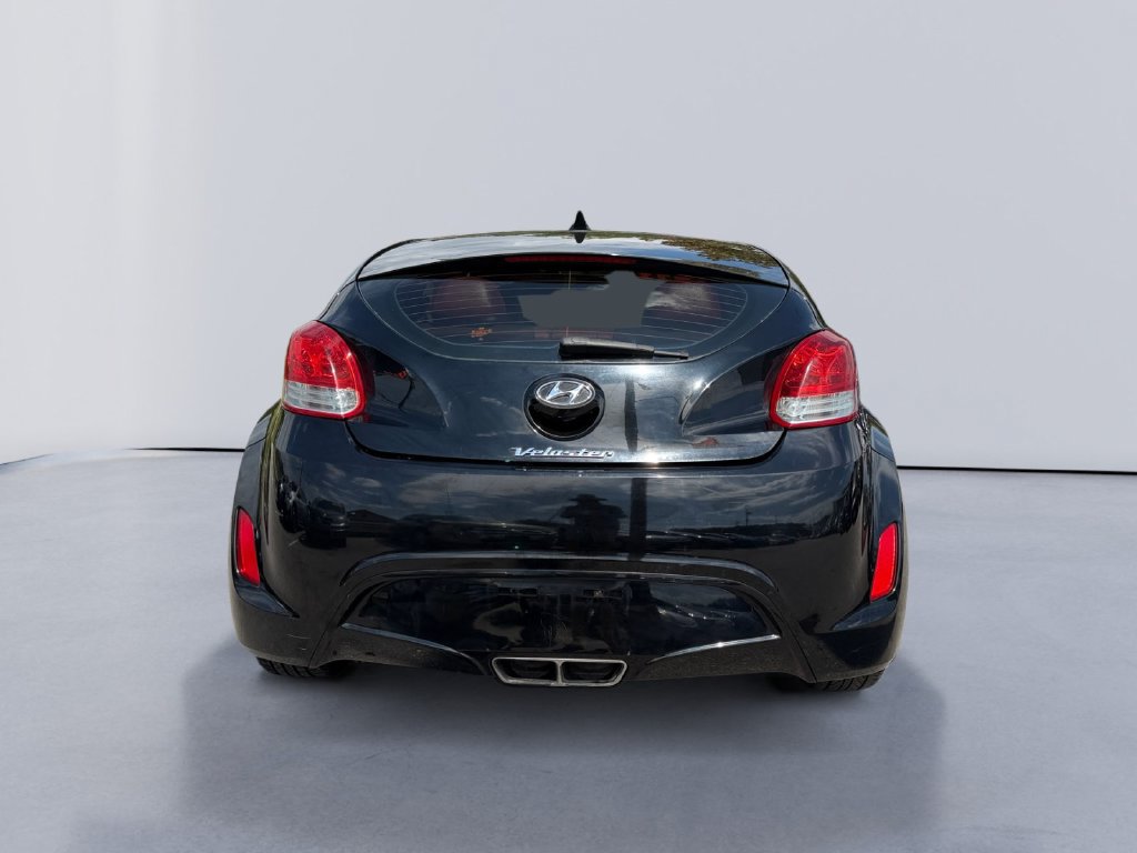 Used 2012 Hyundai Veloster w/ Style Pkg FWD image 4