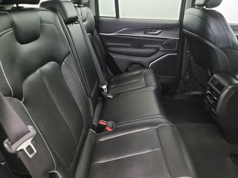 Used 2023 Jeep Grand Cherokee 4WD 4xe image 19