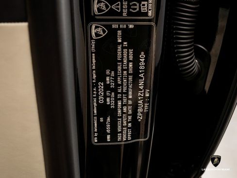 Used 2022 Lamborghini Urus image 56