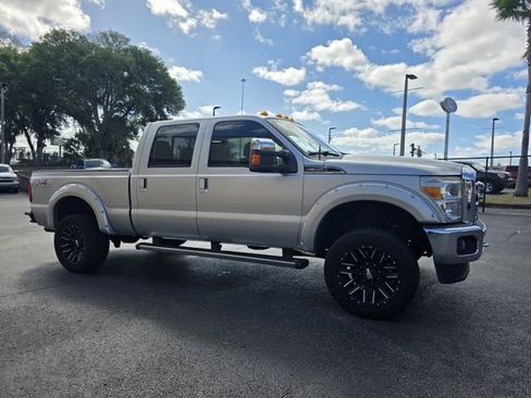 Used 2014 Ford F350 Lariat image 2