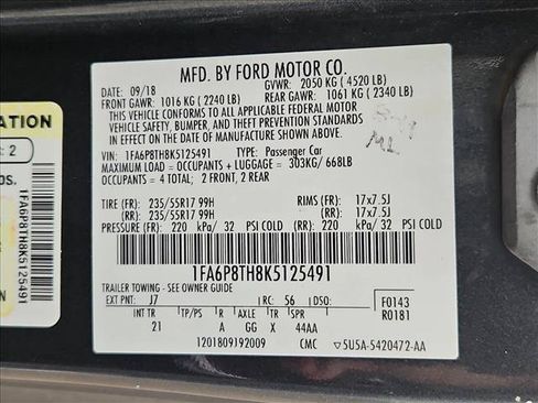 Used 2019 Ford Mustang Coupe RWD image 25
