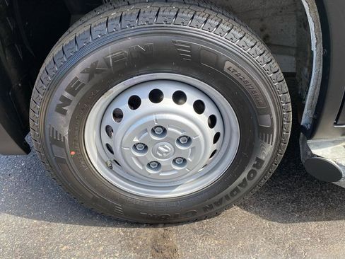 Used 2025 RAM ProMaster 2500 w/ U-Haul Equipment Group image 37