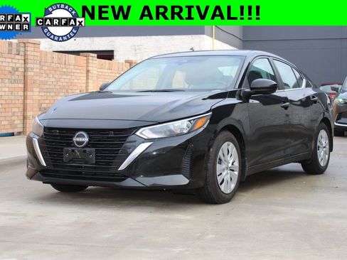 Used 2024 Nissan Sentra S image 1