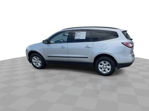 Used 2016 Chevrolet Traverse LS FWD image 5