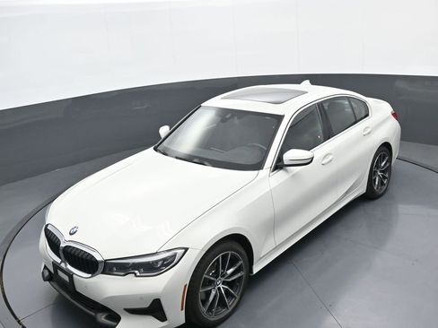 Used 2021 BMW 330i xDrive Sedan w/ Convenience Package AWD/4WD image 31