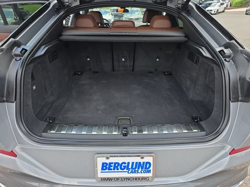 Used 2026 BMW X6 xDrive40i w/ Climate Comfort Package AWD/4WD image 16