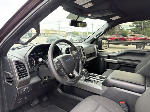 Used 2018 Ford F150 XLT w/ Equipment Group 302A Luxury AWD/4WD image 13