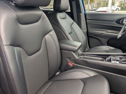 New 2026 Jeep Compass Latitude AWD/4WD image 40