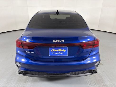 Used 2023 Kia Forte LXS FWD image 7