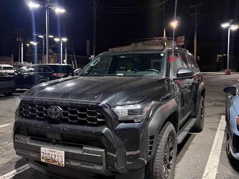 Used 2025 Toyota 4Runner TRD Off-Road Premium w/ Tow Technology Package image 1