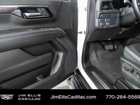 Used 2025 Chevrolet Tahoe LT image 7