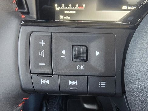 Used 2025 Nissan Kicks SR w/ Illumination Package image 24