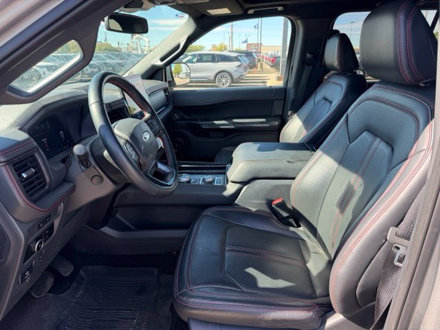 Used 2024 Ford Expedition Limited AWD/4WD image 15