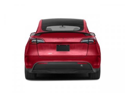 Used 2024 Tesla Model Y 2WD image 5