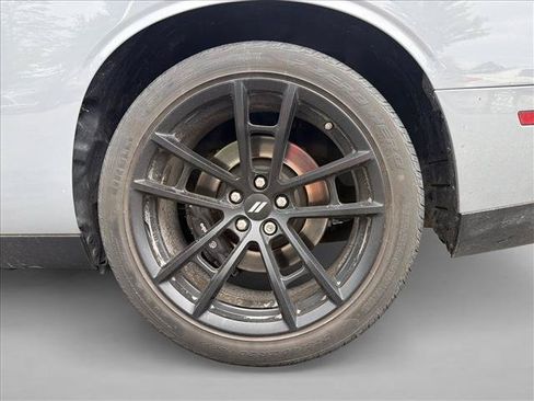 Used 2022 Dodge Challenger R/T Scat Pack w/ T/A Package RWD image 9