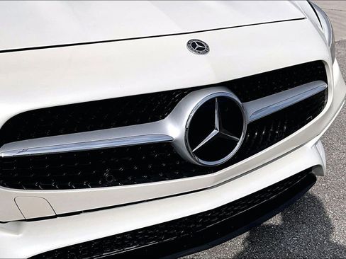 Certified 2018 Mercedes-Benz SL 550 image 25