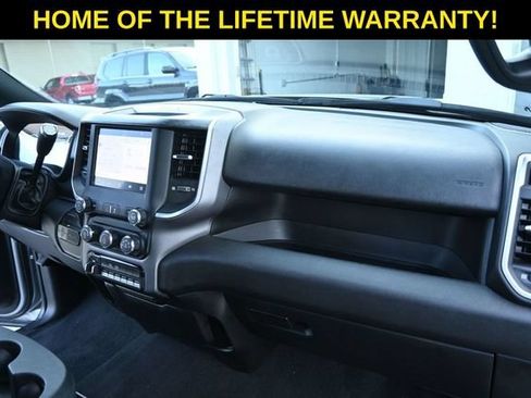 Used 2022 RAM 2500 Big Horn AWD/4WD image 28
