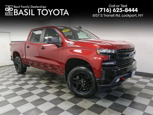 Used 2021 Chevrolet Silverado 1500 LT Trail Boss w/ Convenience Package II AWD/4WD image 1