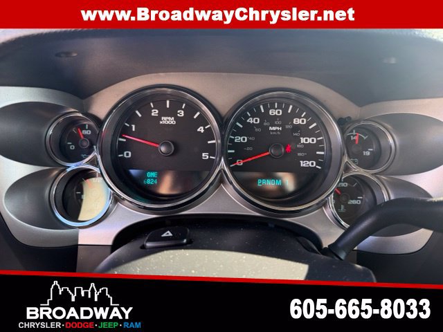 Used 2011 Chevrolet Silverado 2500 LT w/ Interior Plus Package AWD/4WD image 16
