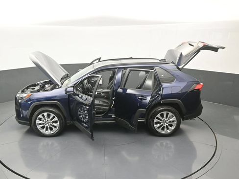 Used 2025 Toyota RAV4 XLE Premium FWD image 67