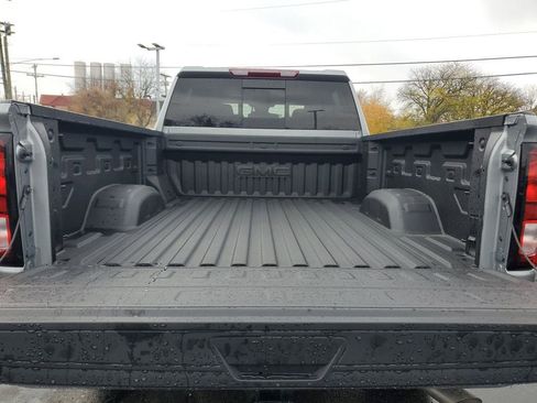 New 2026 GMC Sierra 2500 SLE w/ SLE Value Package; image 8