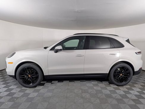 New 2026 Porsche Cayenne image 2