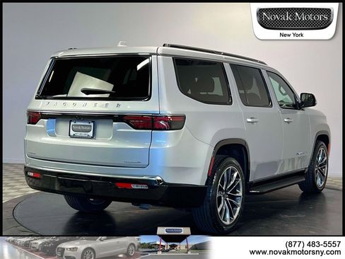 Used 2022 Jeep Wagoneer Series II w/ Premium Group I image 7