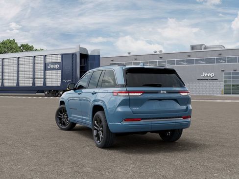 New 2026 Jeep Grand Cherokee Limited AWD/4WD image 3