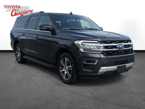 Used 2024 Ford Expedition Max Limited image 3