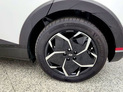 Used 2024 Hyundai Ioniq 5 SE image 9