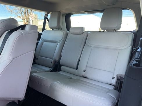 Certified 2025 Ford Expedition Max Platinum AWD/4WD image 18