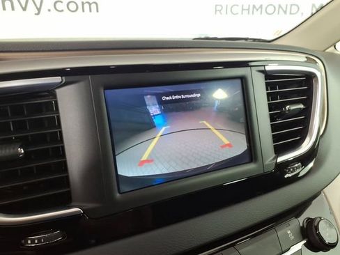 Used 2023 Chrysler Voyager LX FWD image 24