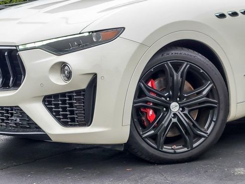 Used 2021 Maserati Levante S GranSport image 3