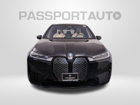 Used 2023 BMW iX xDrive50 w/ Sport Package AWD/4WD image 12