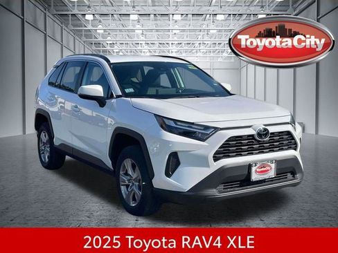 Certified 2025 Toyota RAV4 XLE AWD/4WD image 1