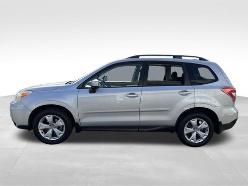 Used 2015 Subaru Forester 2.5i Premium w/ All-Weather Package AWD/4WD image 5