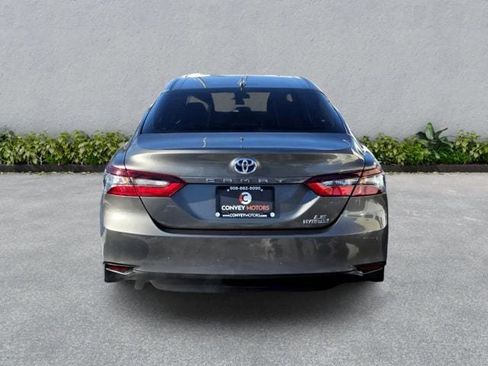 Used 2021 Toyota Camry LE image 7