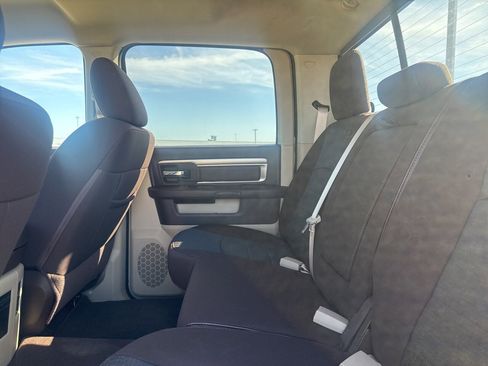 Used 2014 RAM 1500 Lone Star image 41