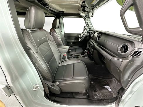 Used 2023 Jeep Wrangler Unlimited Sahara w/ Cold Weather Group image 29