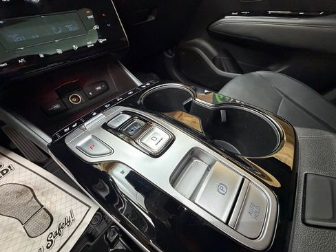 Used 2023 Hyundai Tucson Limited image 19