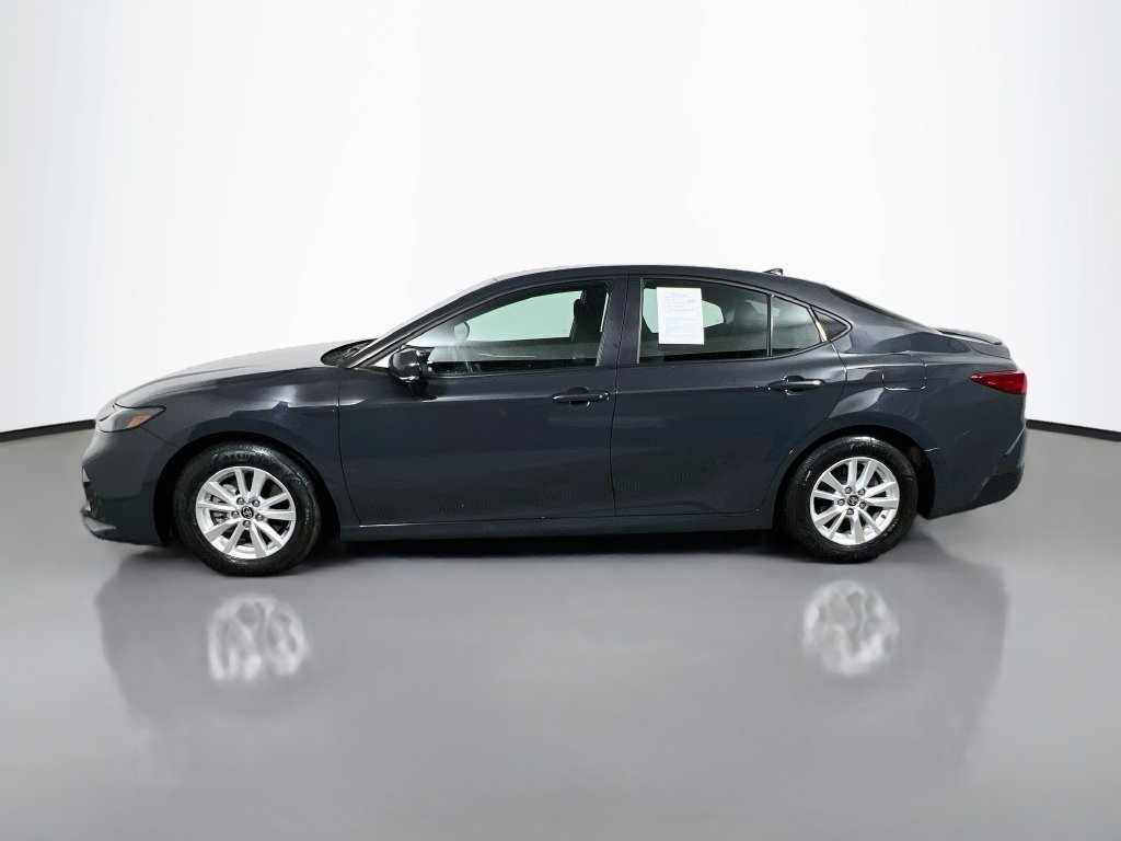 Used 2025 Toyota Camry LE w/ Convenience Package FWD image 6