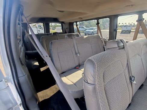 Used 2014 Chevrolet Express 3500 LT w/ LT Preferred Equipment Group RWD image 27