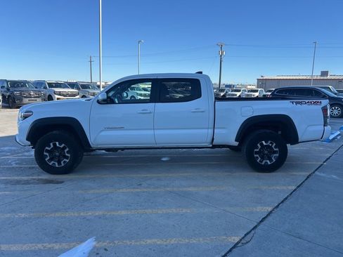 Used 2023 Toyota Tacoma TRD Off-Road w/ Technology Package image 6