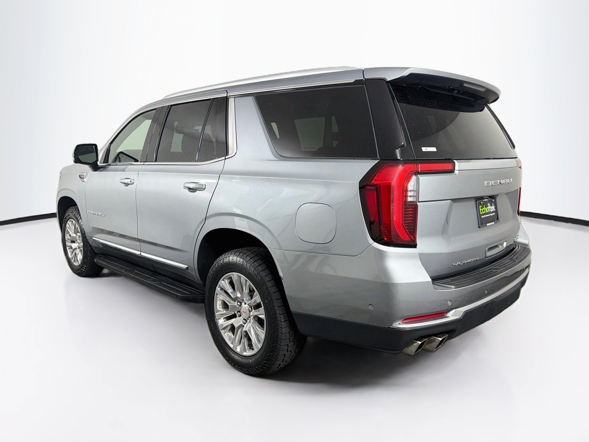 Used 2025 GMC Yukon Denali RWD image 5