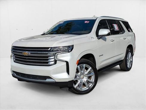 Used 2021 Chevrolet Tahoe High Country w/ Premium Package image 3